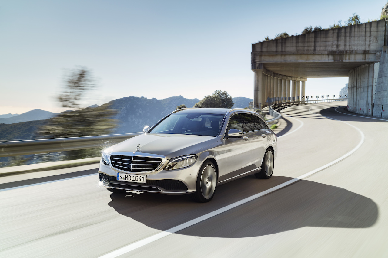 2018 Mercedes C-Class Estate (facelift) front three quarters left side