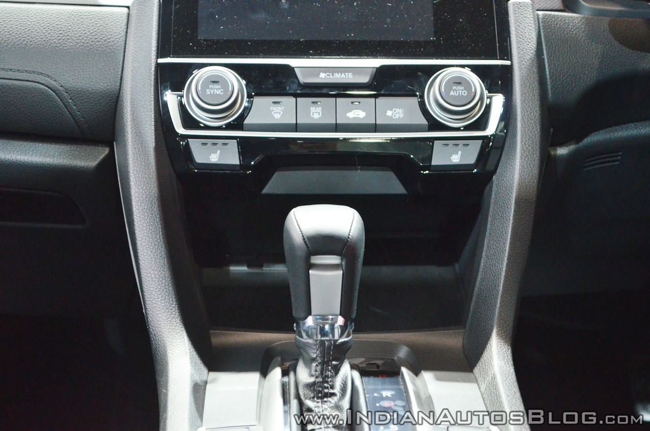 Honda Civic climate control system at Auto Expo 2018