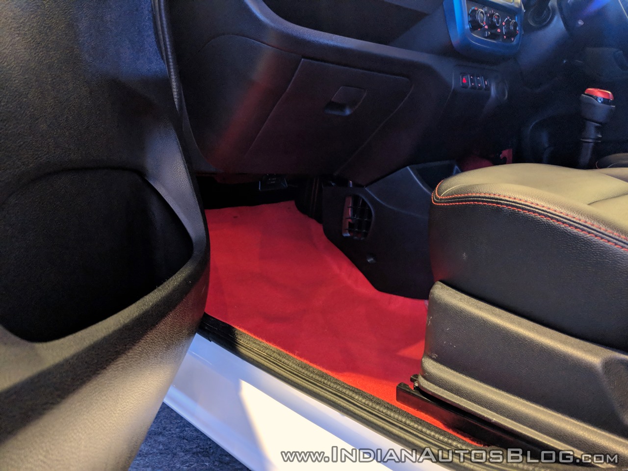 Renault Kwid Captain America Edition floor mat