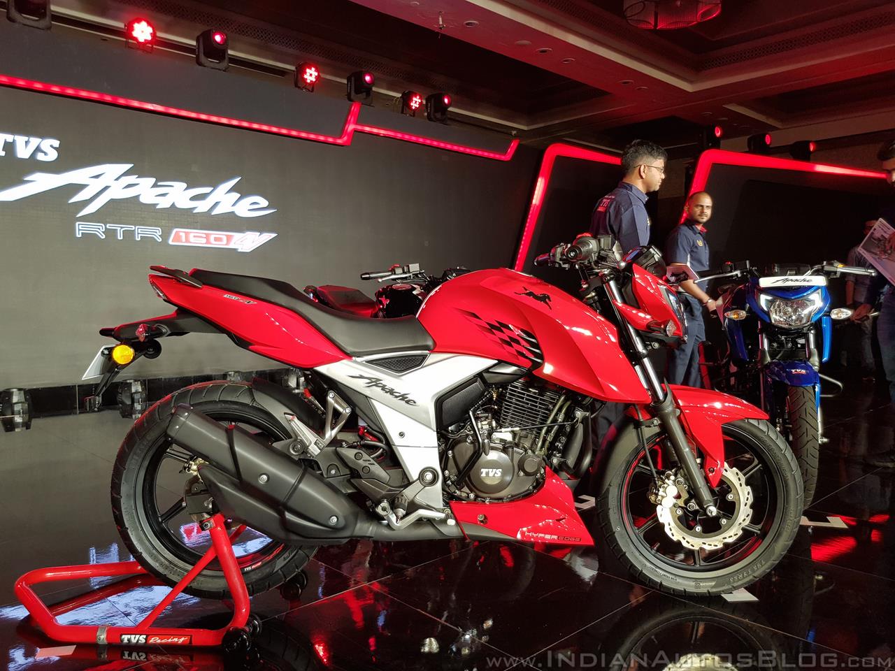 Tvs Apache Rtr 160 4v Abs Launched In India Priced At Inr 98 644