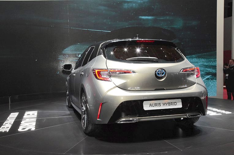 Toyota auris 2018 hybrid