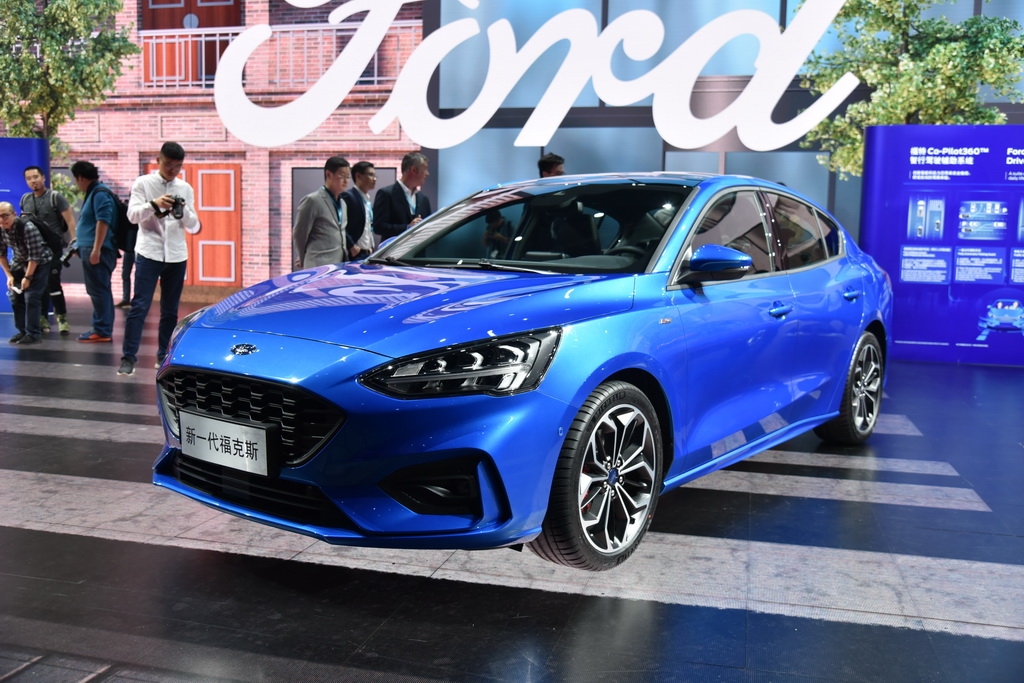 2018 Ford Focus Sedan unveiled in China