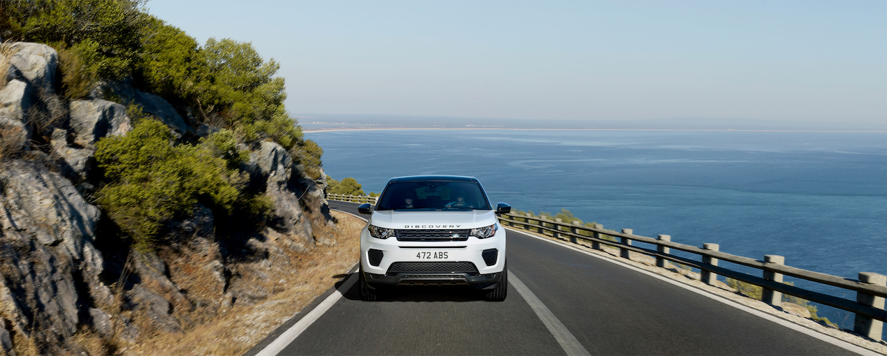 Land Rover Discovery Sport Landmark edition front