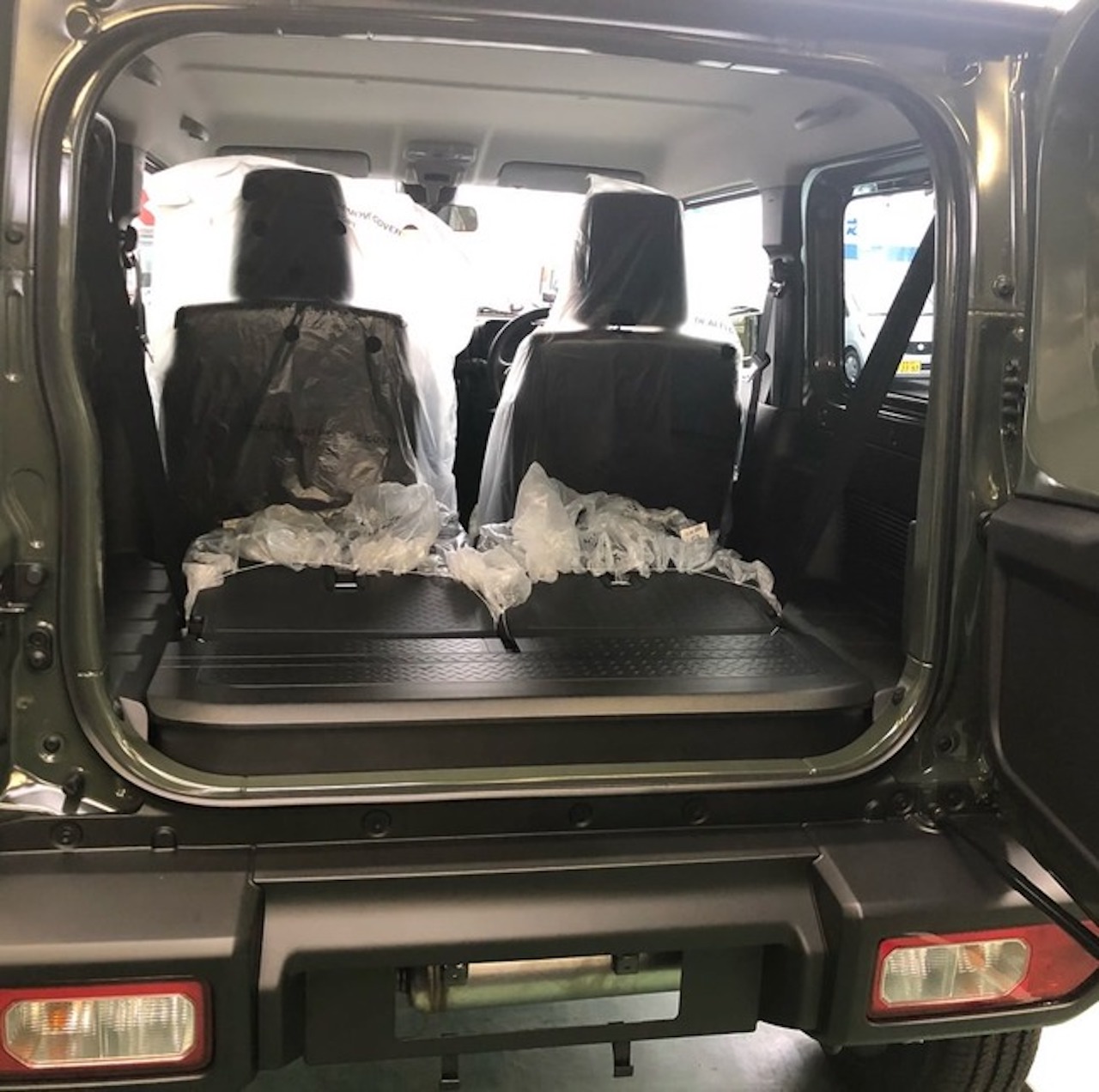 2018 Suzuki Jimny boot live image