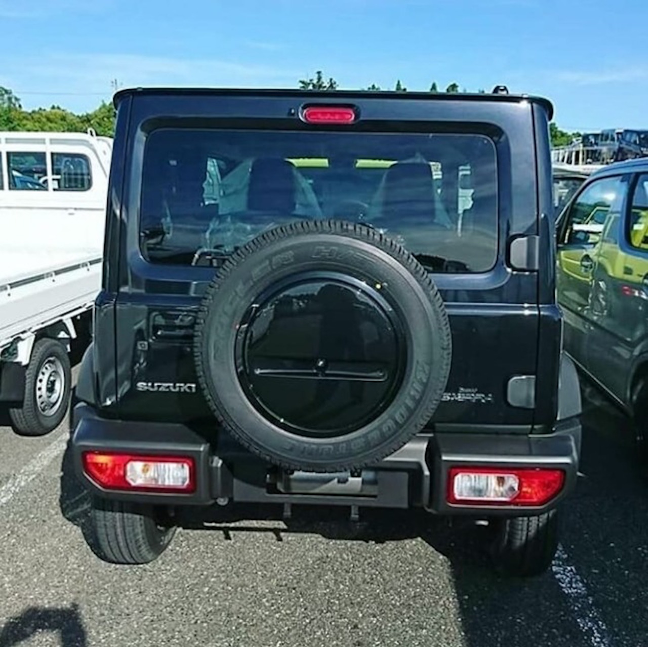 New photos of the 'global' Suzuki Jimny Sierra from dealerships