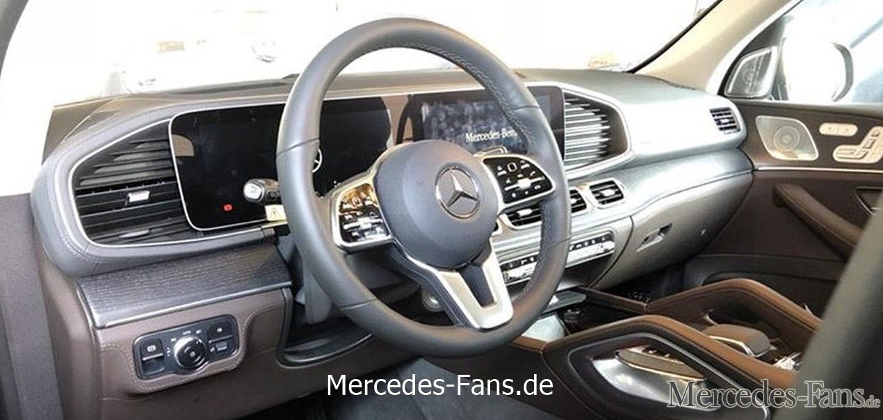 https://img.indianautosblog.com/2018/08/2019-Mercedes-GLE-interior-dashboard-leaked-image.jpg