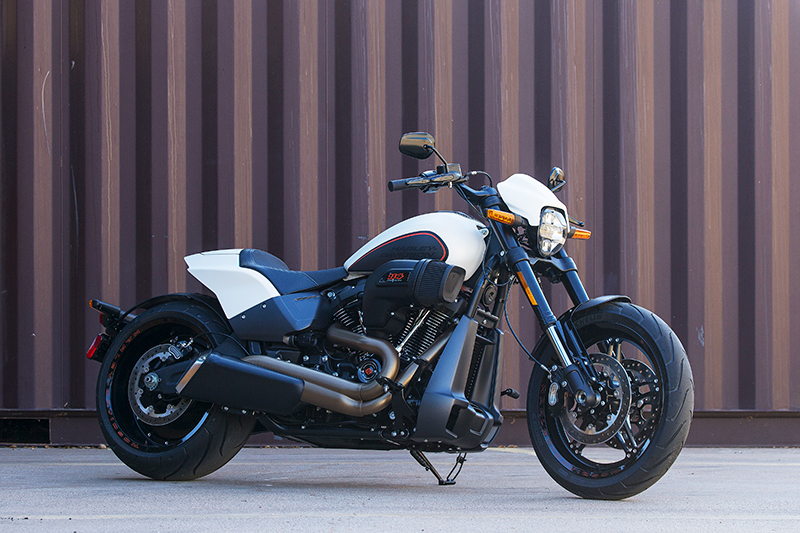  Harley Davidson FXDR 114 unveiled 2019 CVO line up updated