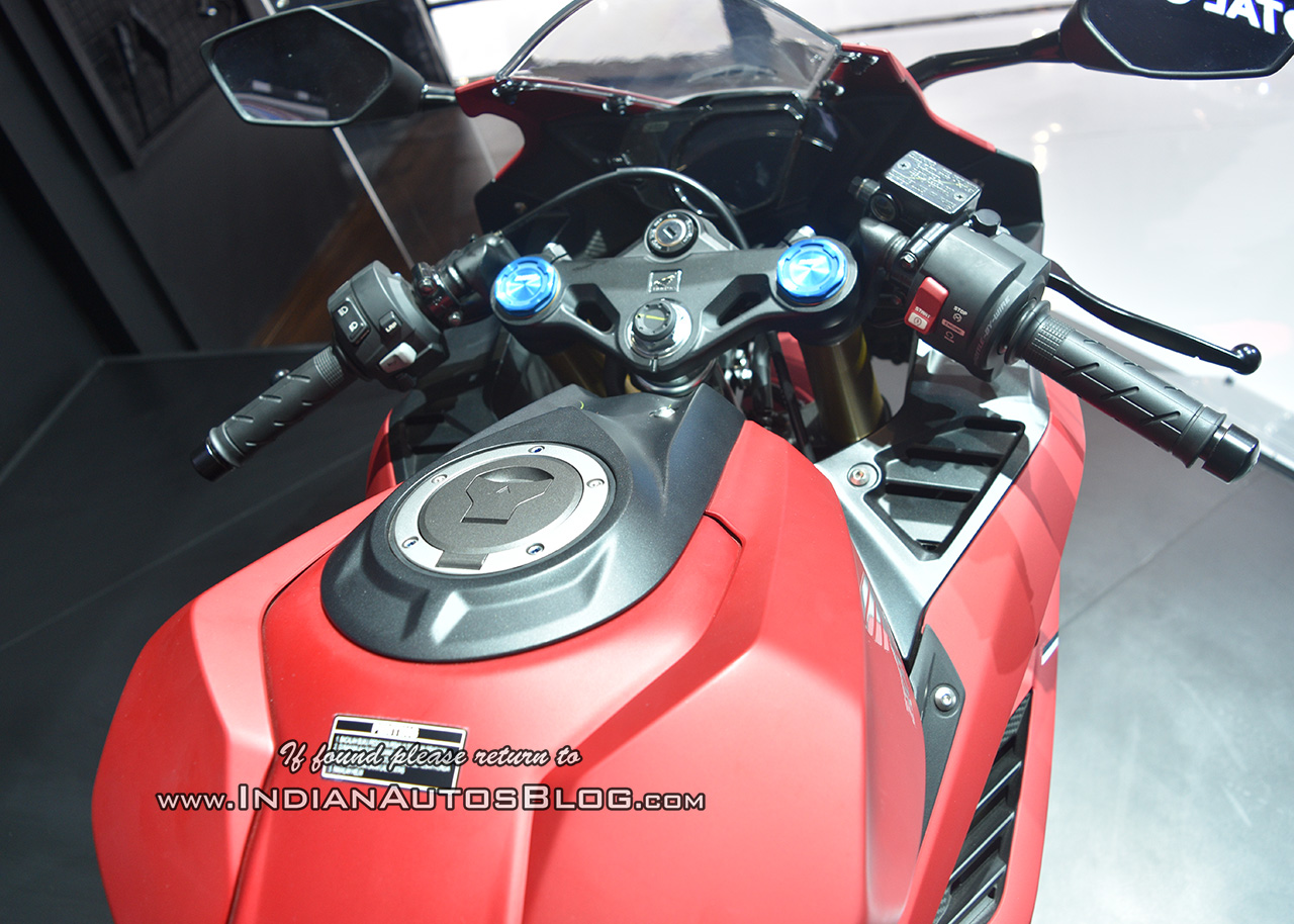 Honda CBR250RR 2018 at GIIAS 2018 fuel tank and handlebars
