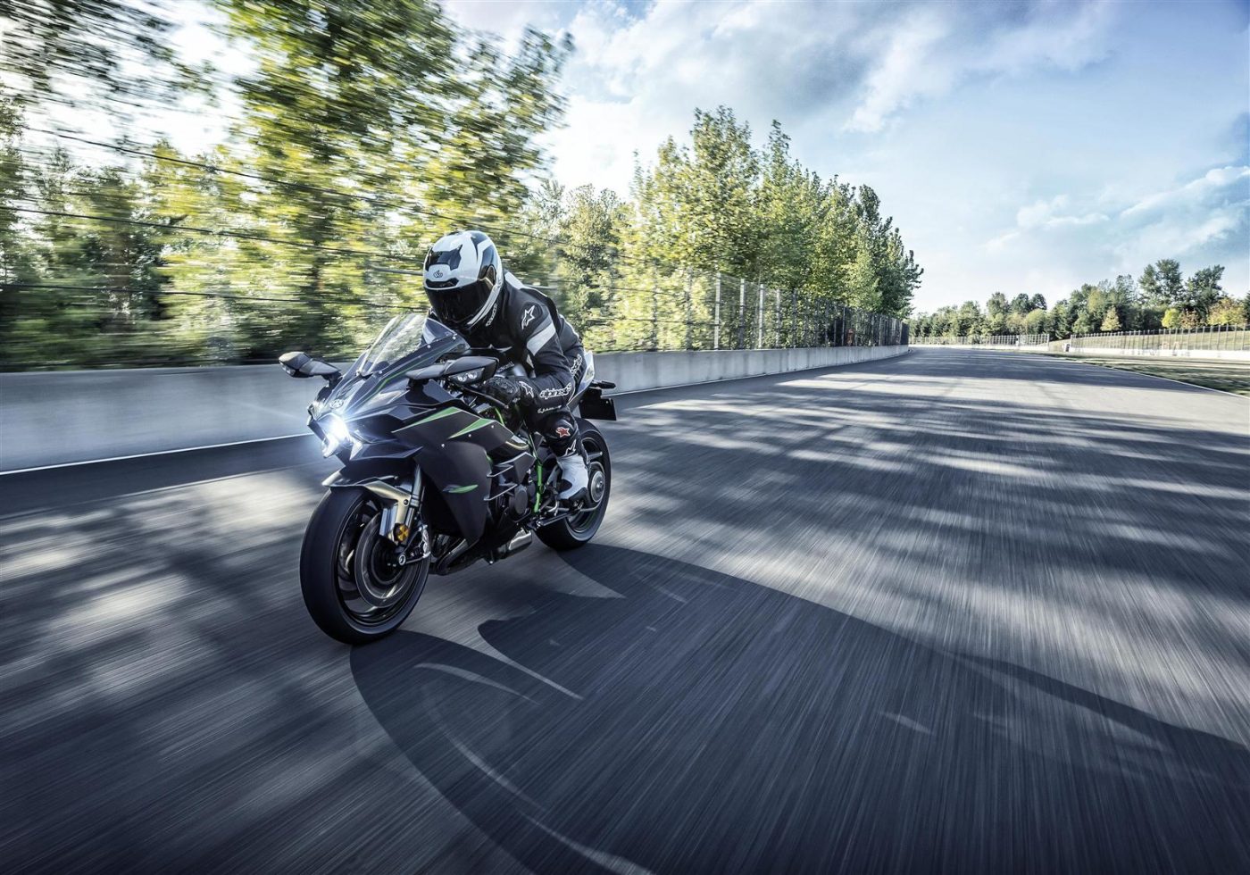 Supercharged Kawasaki Z series motorcycle teased ahead [Video]