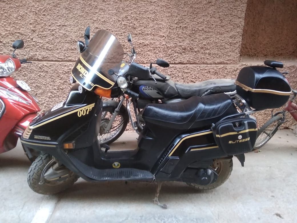 Honda elite 250