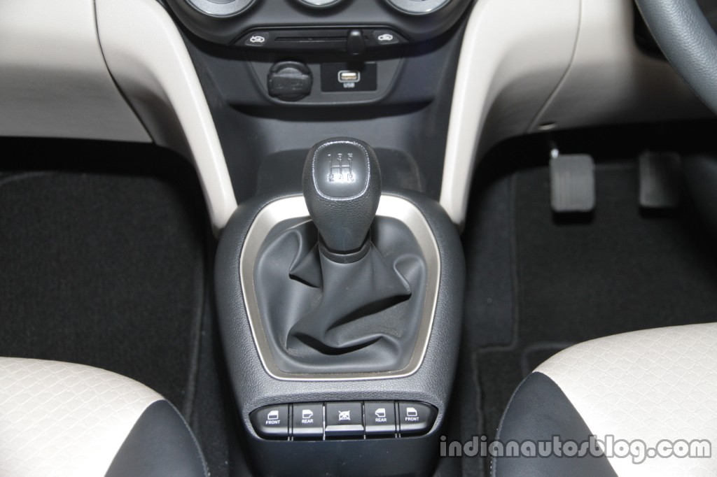 2019 Hyundai Santro Gear Lever