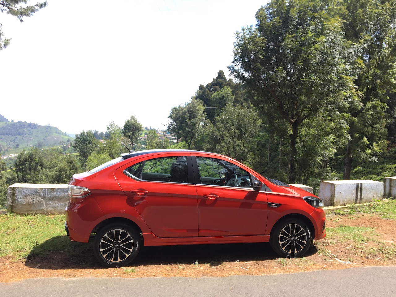 tata tigor spoiler