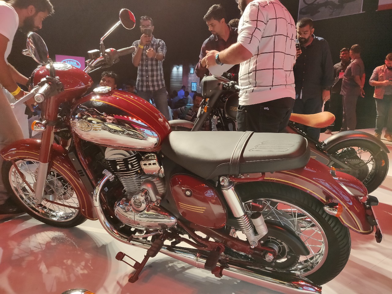 Jawa Launched In India At Inr 164 Lakh Deliveries To
