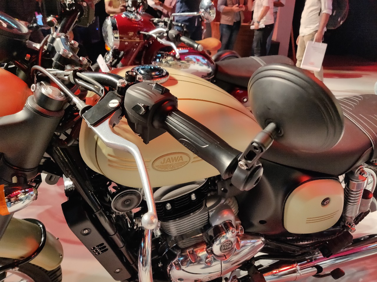 Jawa Forty Two Handlebar And Mirrors