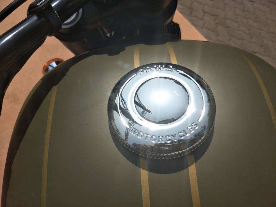 Jawa Forty Two Galactic Green Fuel Tank