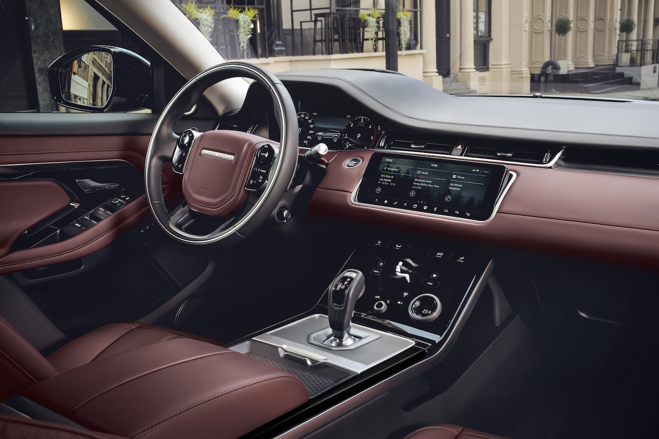 2019 Range Rover Evoque Interior Screens On