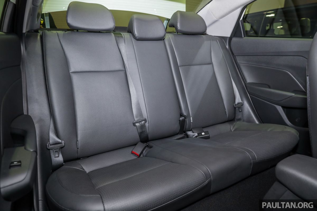 Hyundai Accent At Klims18 Rear Seats