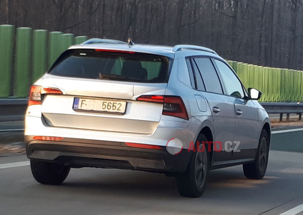 2019 - [Skoda] Kamiq (Europe) - Page 2 Skoda-kosmiq-spy-shot-9b86