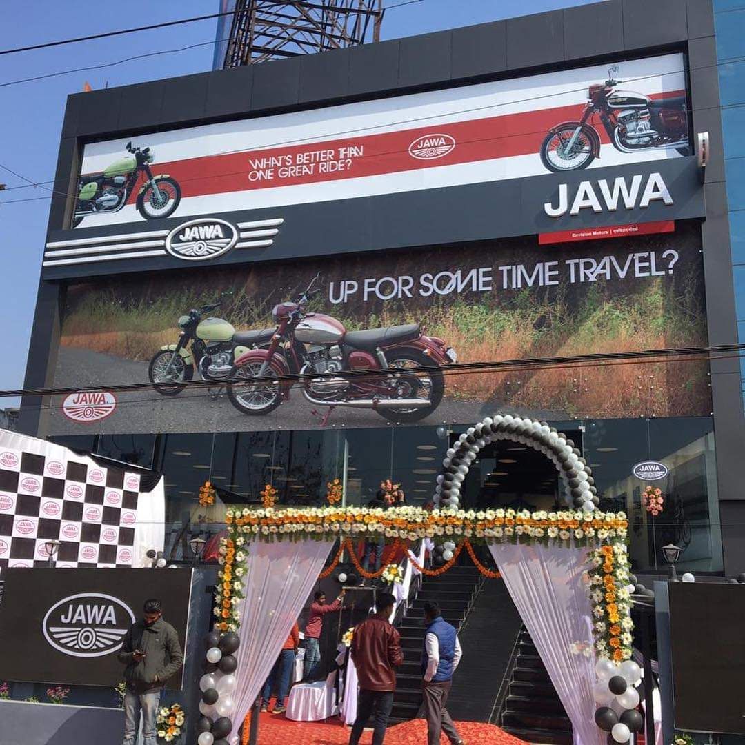 Classic Legends Inaugurate Jawa Dealership In Lucknow