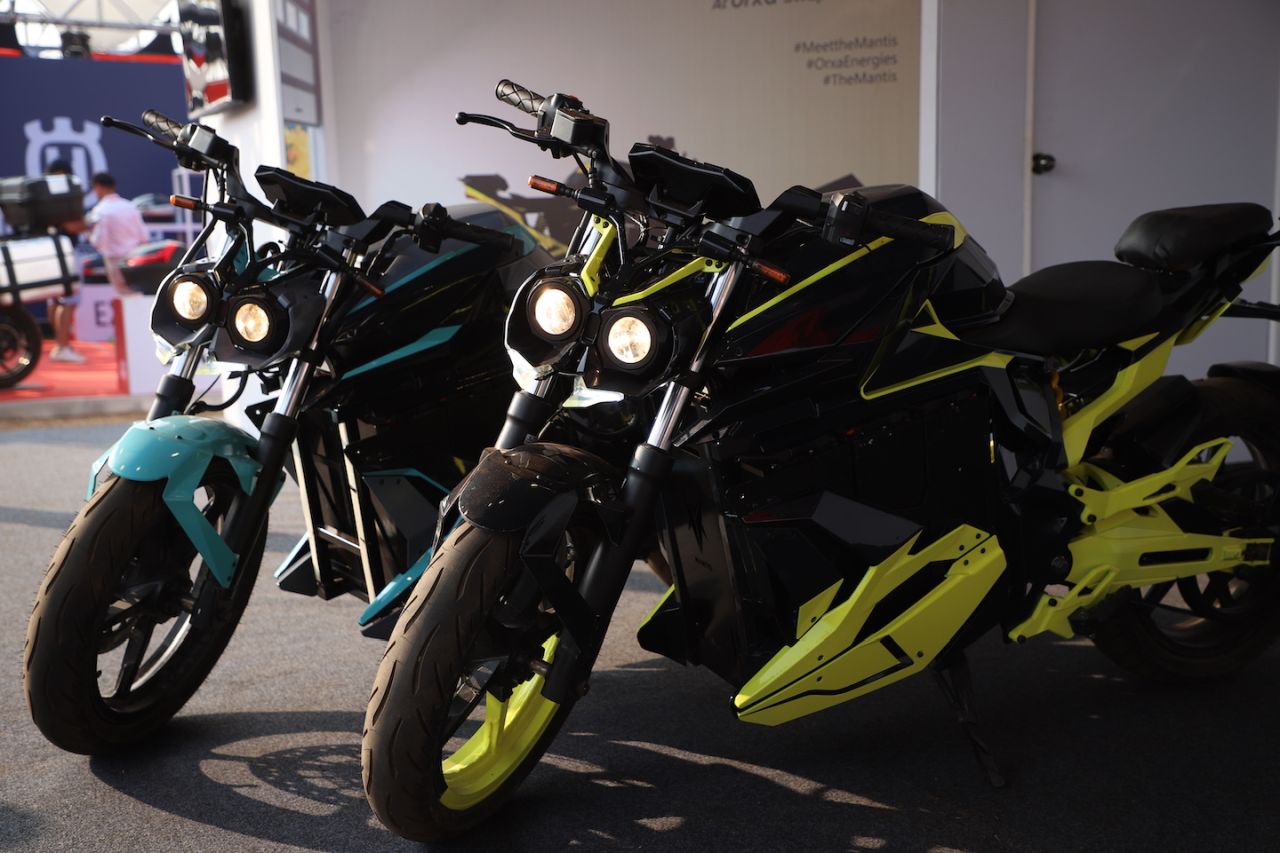 orxa-mantis-electric-motorcycle-left-front-quarter-7962.jpg (1280×853)