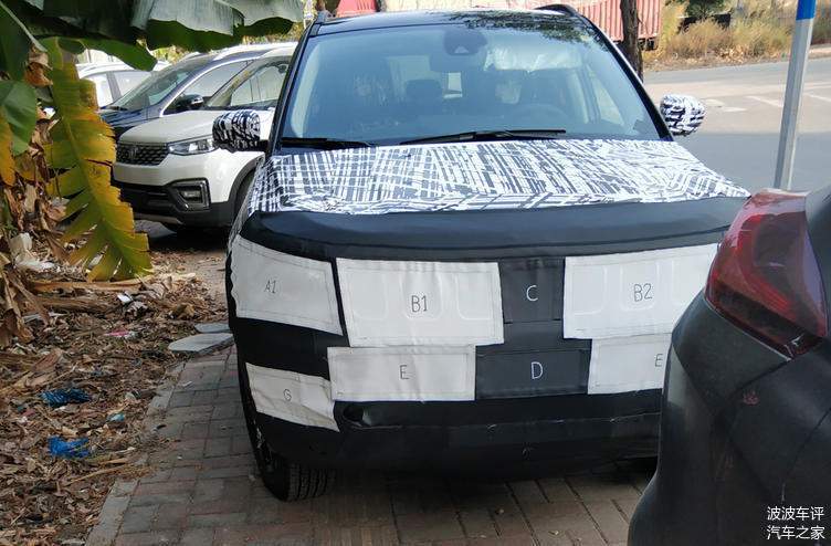 2016 - [Jeep] Compass II - Page 5 2020-jeep-compass-facelift-front-spy-shot-2542