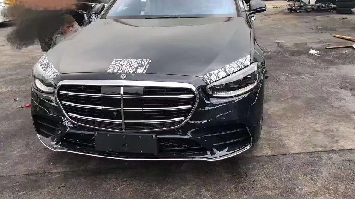 Mercedes S-Class Completely Revealed, Interior Leaked