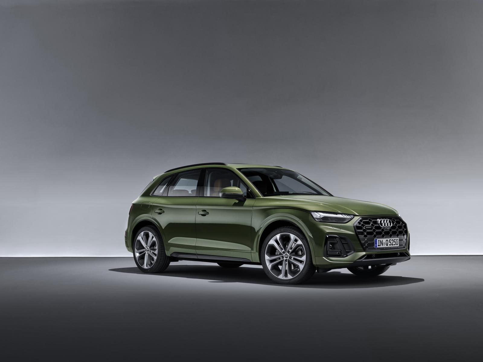 2021 audi q5 breaks covers, features mild hybrid