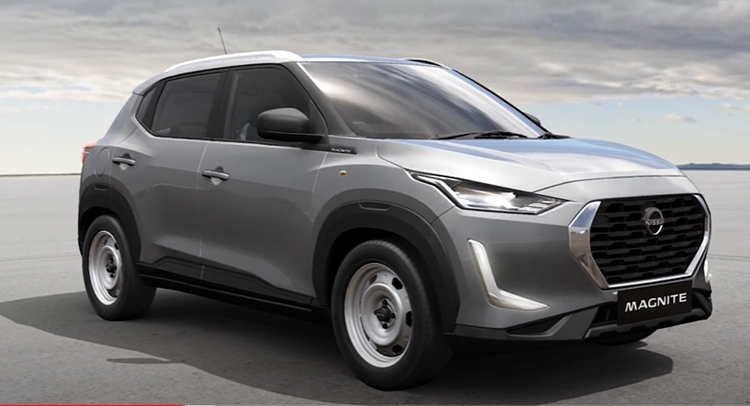 nissan magnite xv silver