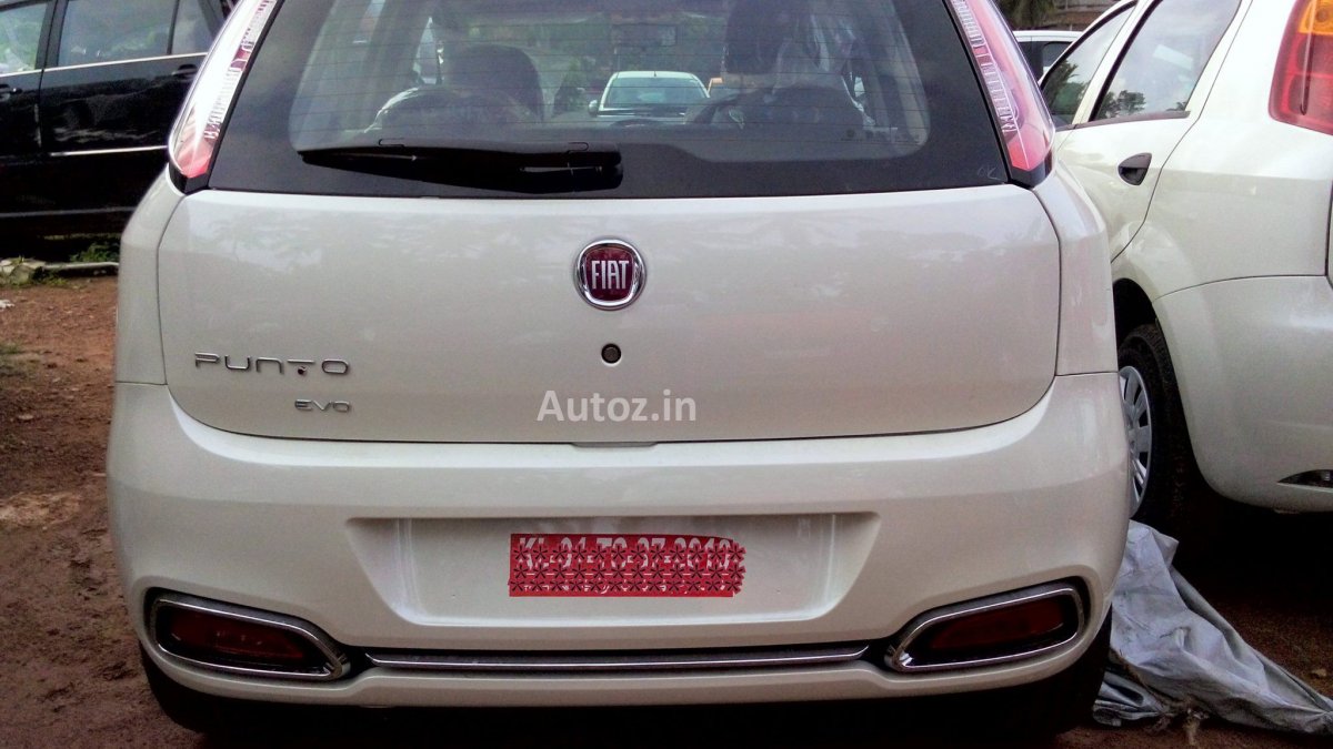 Fiat Punto Evo continues to be spotted across the country