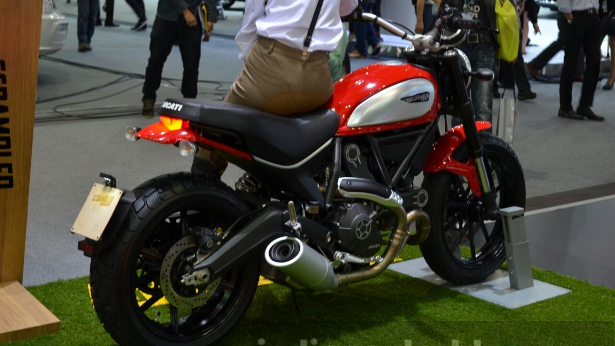 Ducati Scrambler Icon Red Inspiration Efecto Kiwano Auto