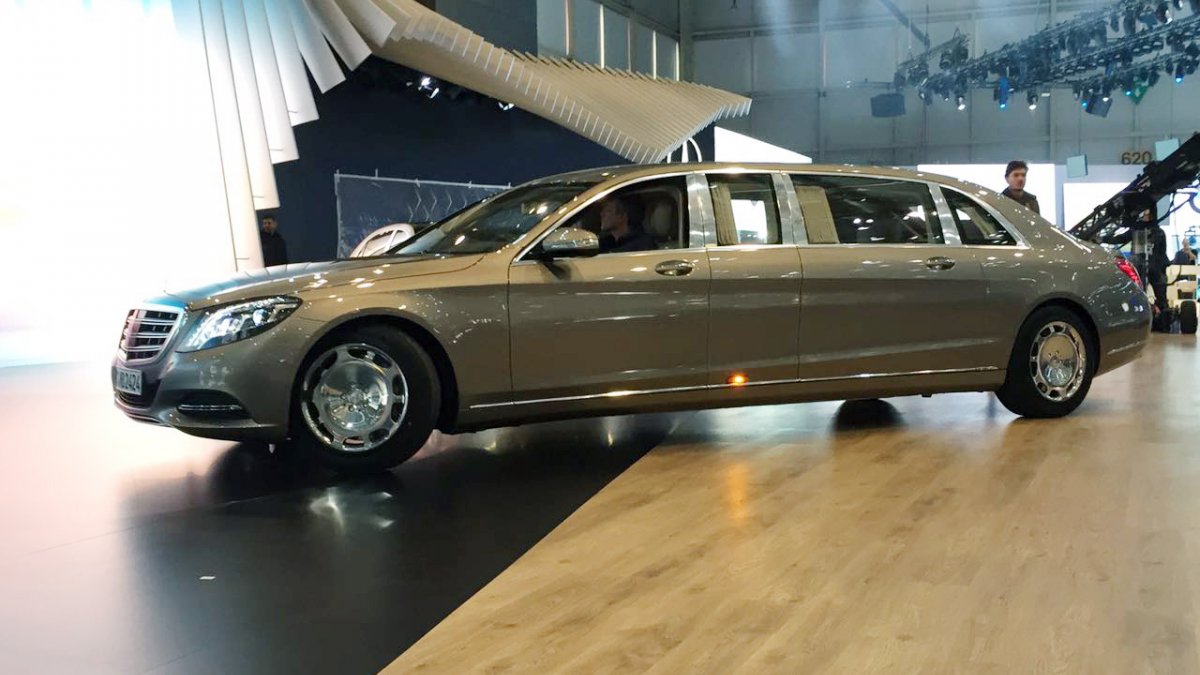 Mercedes Maybach S600 Pullman Fully Exposed