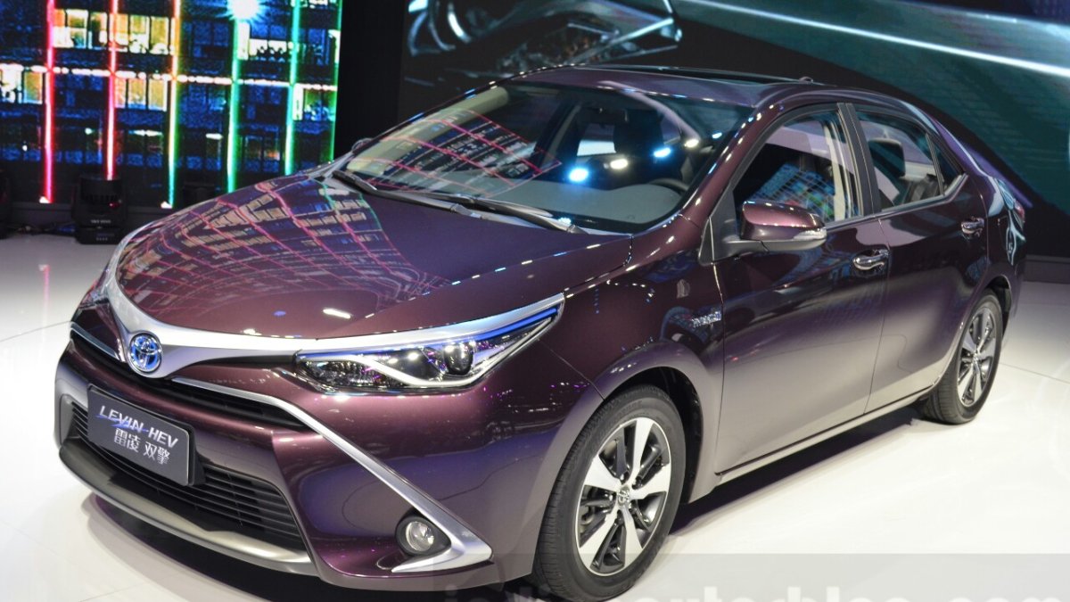 Toyota-Levin-Hybrid-Hot-