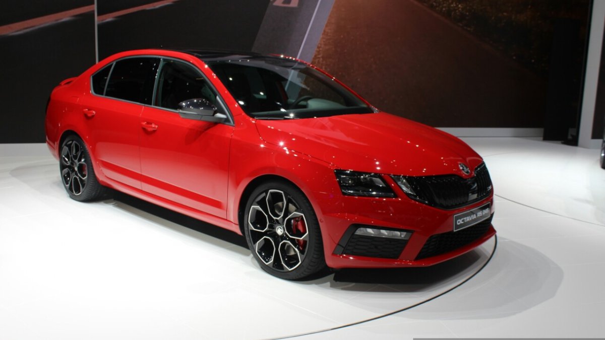 Bookings open for new Skoda Octavia vRS in India, launch in June