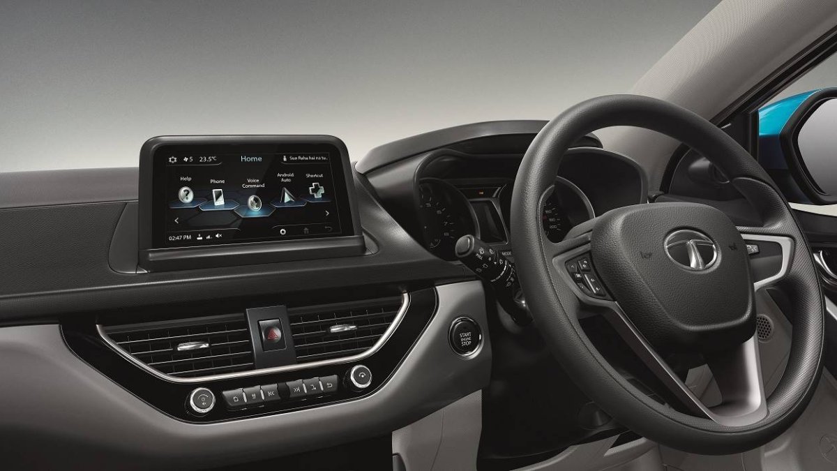 tata nexon touch screen music system price