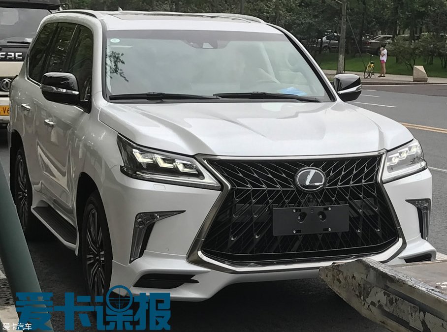 Купить Лексус ЛХ в России: продажа Lexus LX с пробегом и новых, цены.