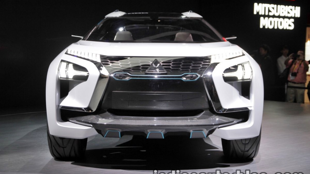 Mitsubishi E Evolution Concept Showcased At The 17 Tokyo Motor Show