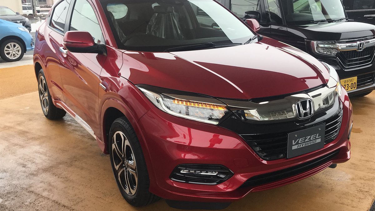 18 Honda Vezel 18 Honda Hr V Starts Reaching Dealerships In Japan