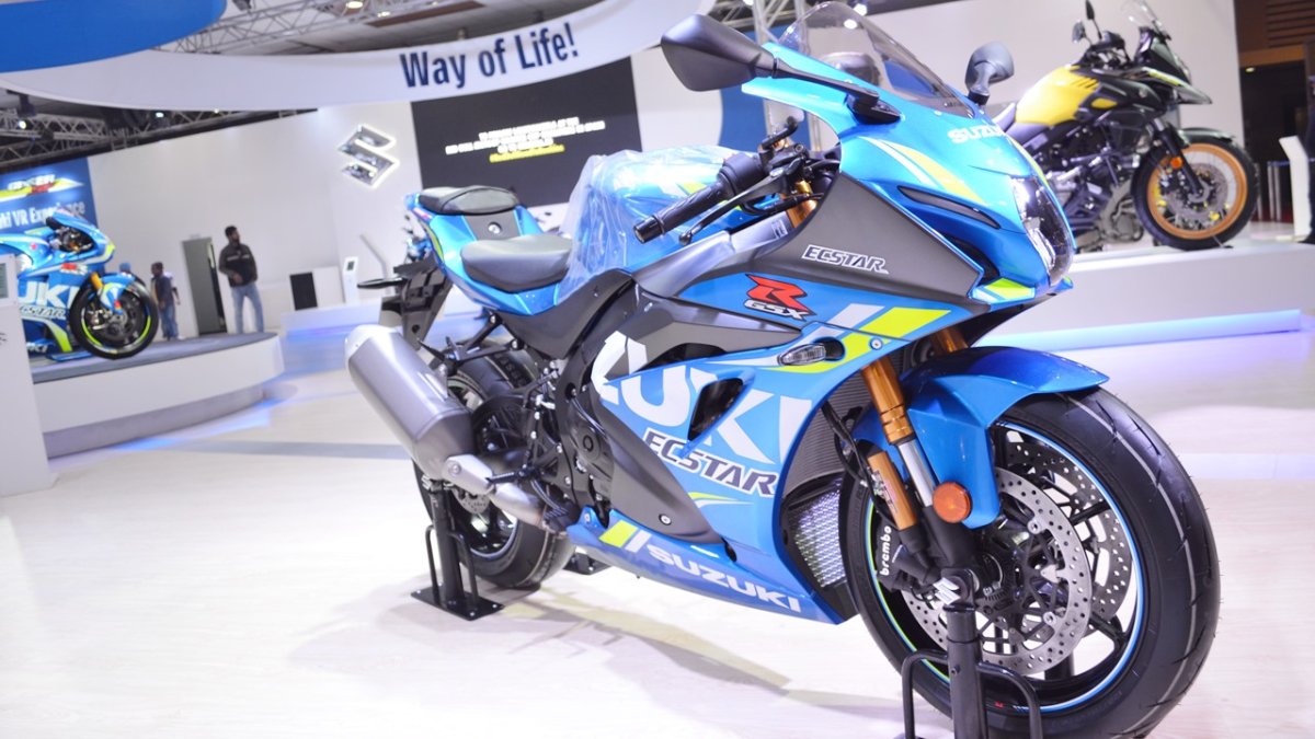 スズキ　gsx-r1000r 2018 2018 Suzuki GSX-R1000R showcased - Auto Expo 2018 Live