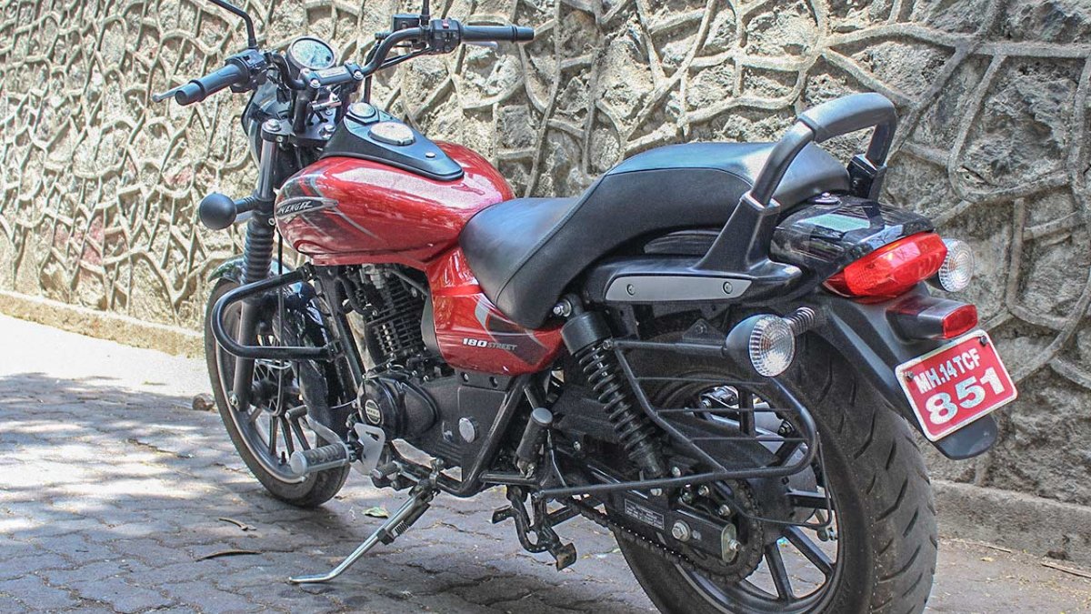 Bajaj avenger 160 discount on road price