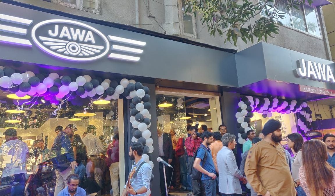 Jawa Inaugurates Four Dealerships In Mumbai Thane And Navi