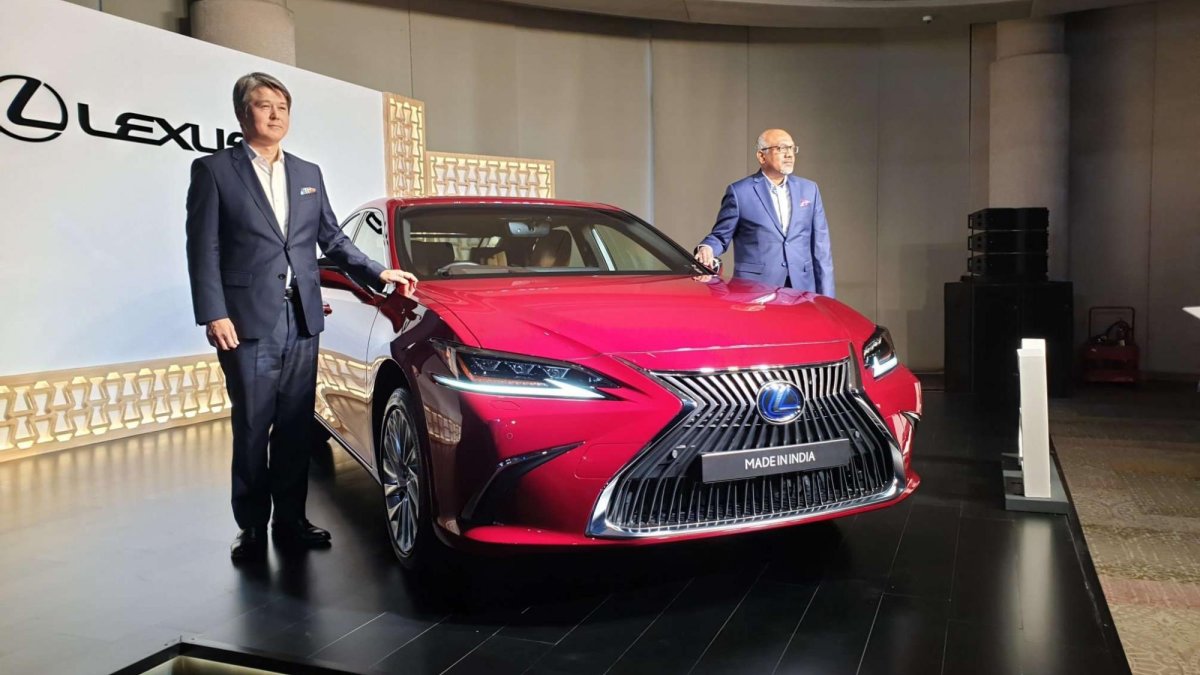 Lexus Assembly In India Begins With The Es Price Cut Coming