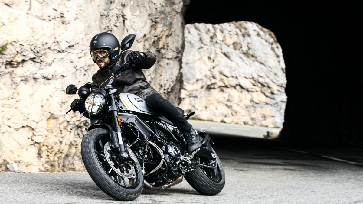 ducati scrambler traction control