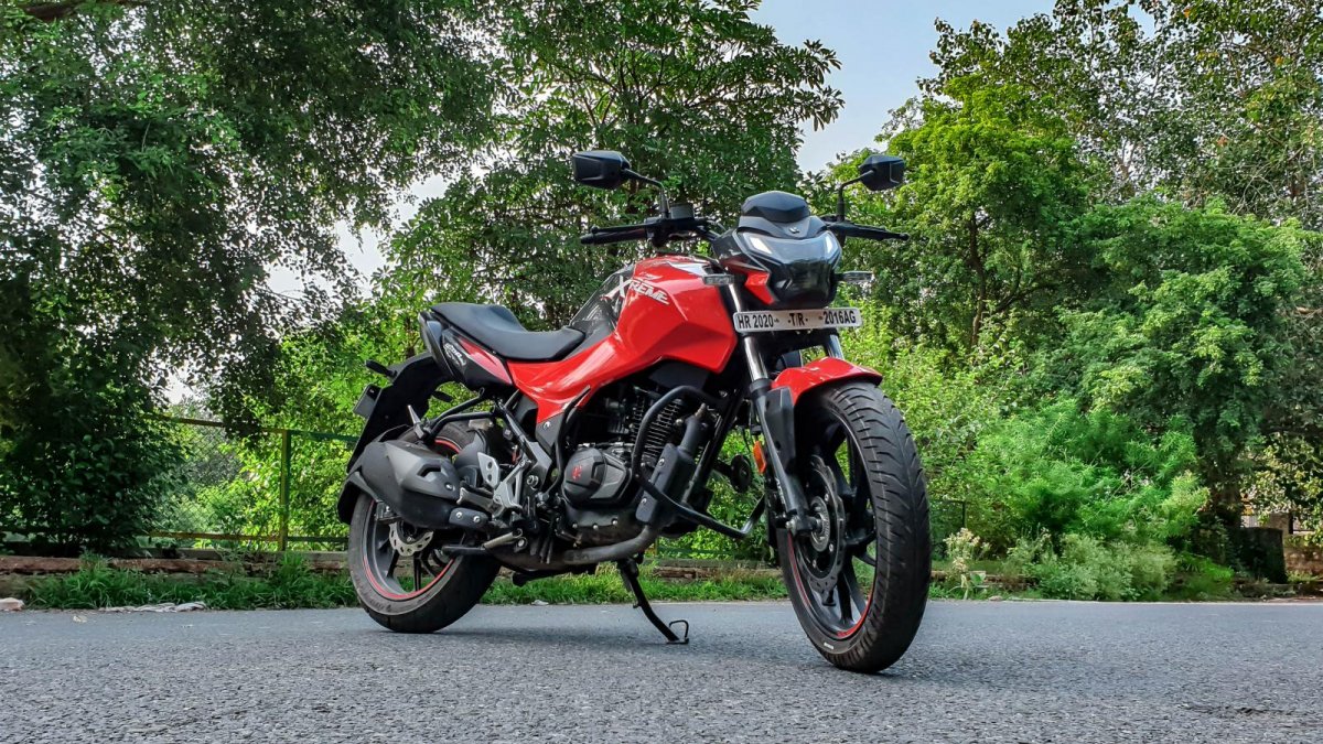 Hero xtreme 160r online red colour