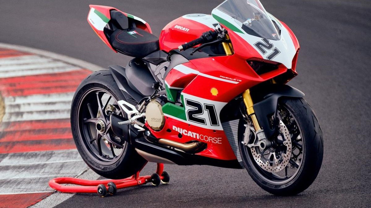 Ducati Panigale V2 Troy Bayliss 1st Championship 20th Anniversary 