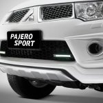 Mitsubishi Pajero Limited edition Indonesia LED DRL lights