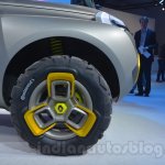 Renault’s KWID concept (17)