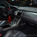 Range Rover Evoque Autobiography Dynamic dashboard passenger side - Geneva Live