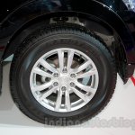 2015 Mitsubishi Pajero Facelift at the 2014 Moscow Motor Show wheel