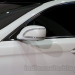Kia Quoris at the 2014 Moscow Motor Show wing mirror