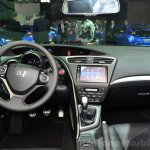2015 Honda Civic facelift dashboard at the 2014 Paris Motor Show